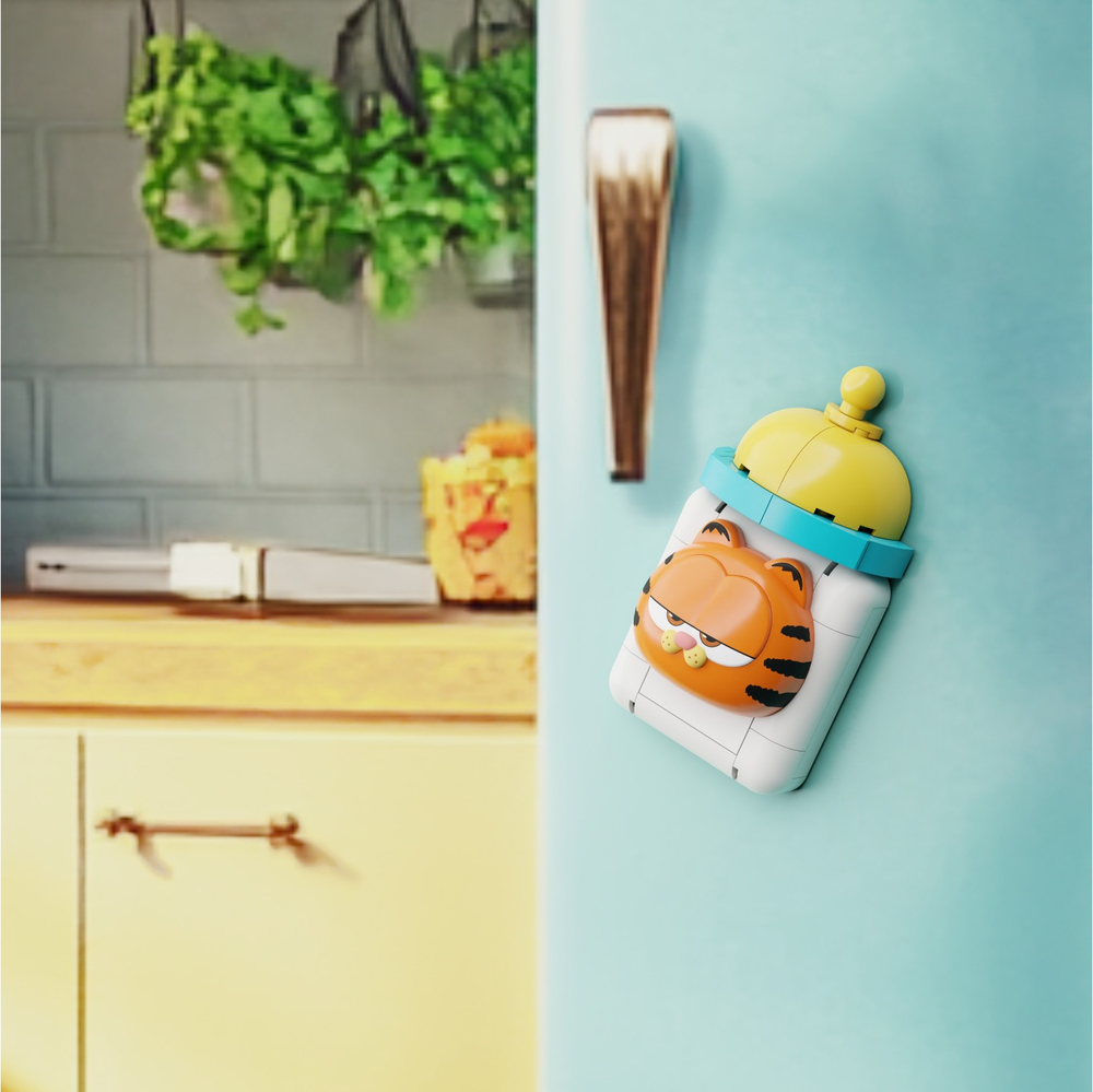 Конструктор Pantasy Garfield Магніт на холодильник Дитяча пляшечка (86818) фото3
