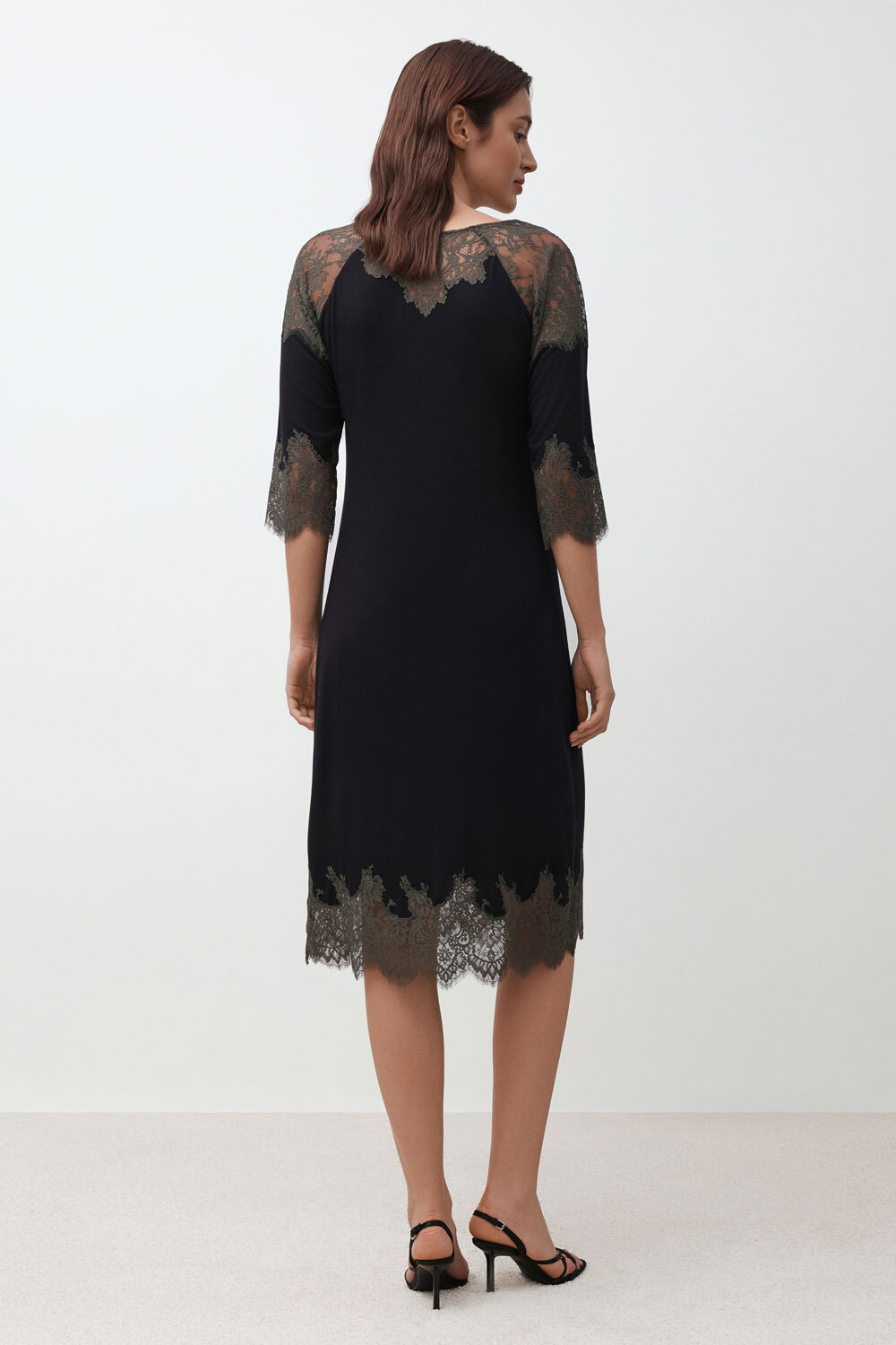 Ночная рубашка женская Effetto Lace Reverie 03343P 4XL черная фото2