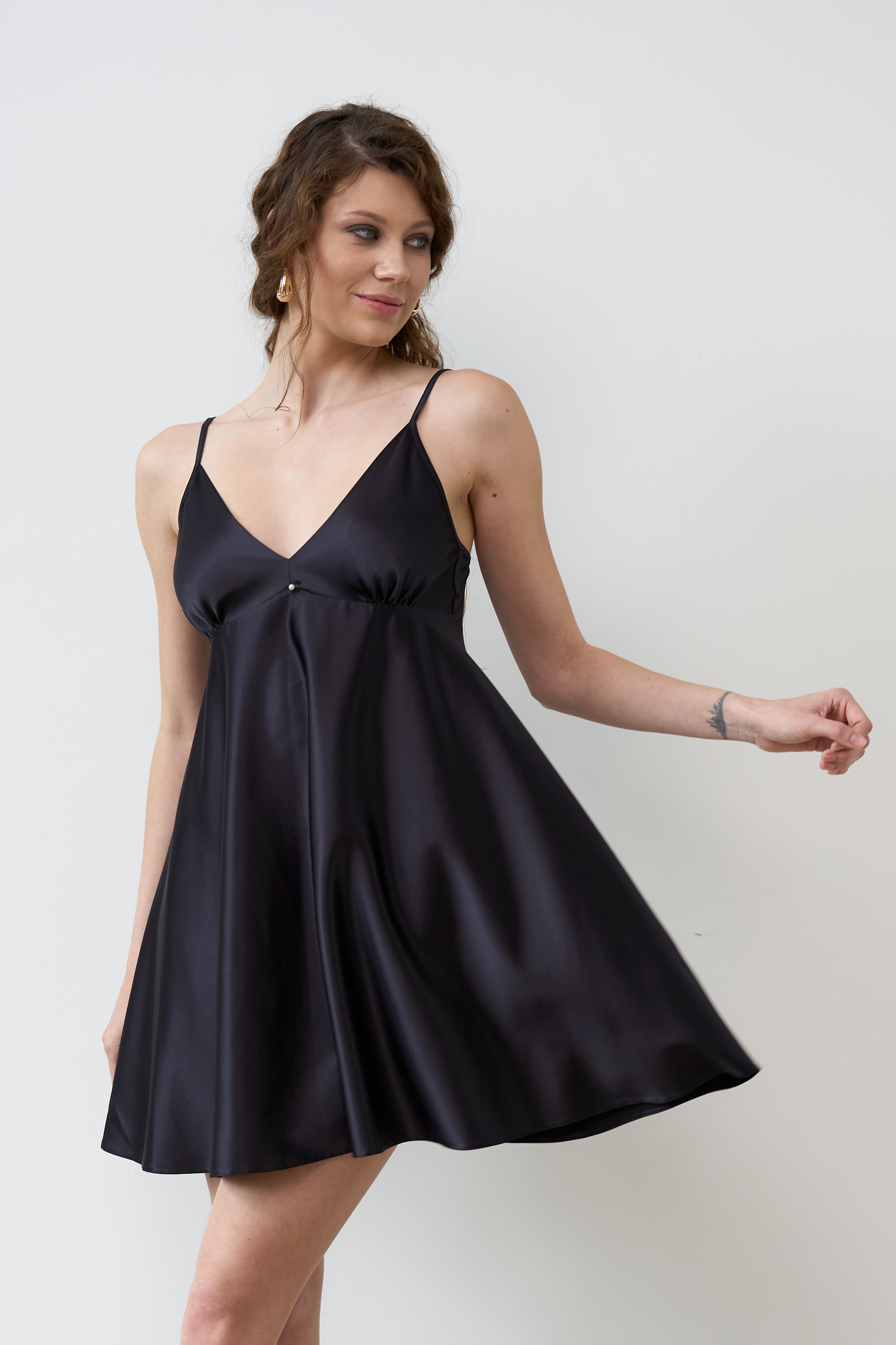 Ночная рубашка женская Effetto Satin Basic S03199 S черная фото4