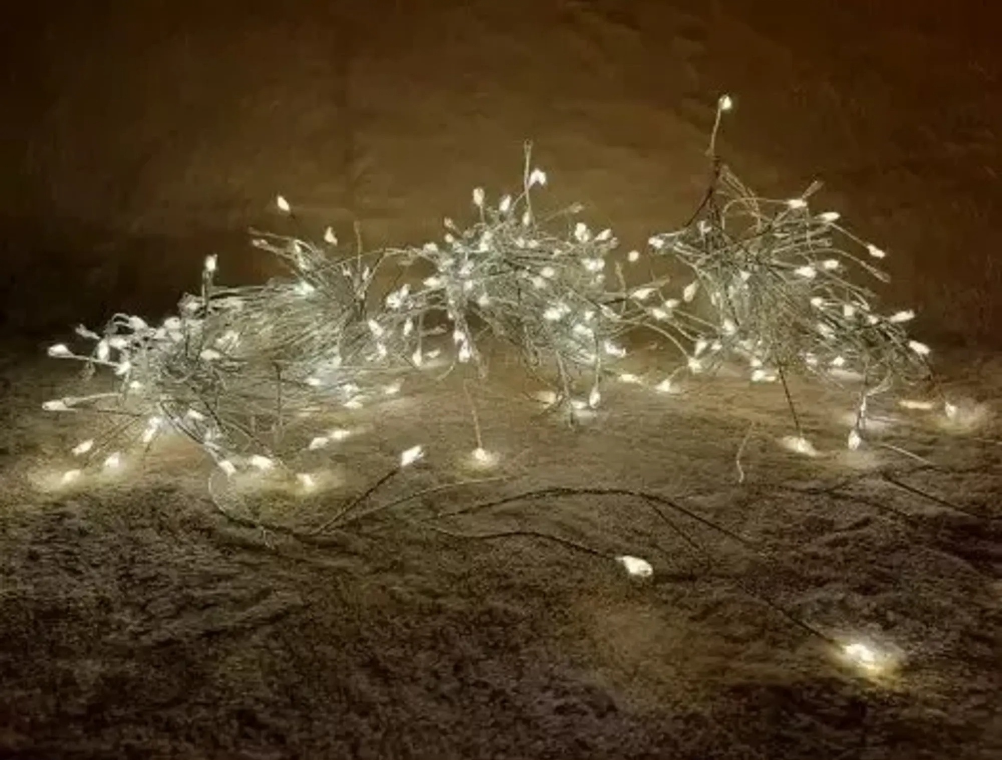 Гірлянда Luca Lighting кластер срібна струна, 15 м, теплий білий (8718861852677) фото