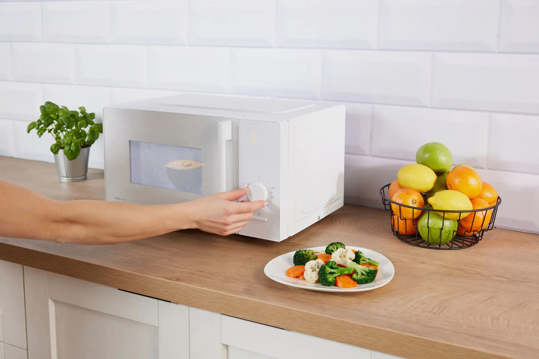 Мікрохвильова піч Gorenje MO20E1W15 фото3