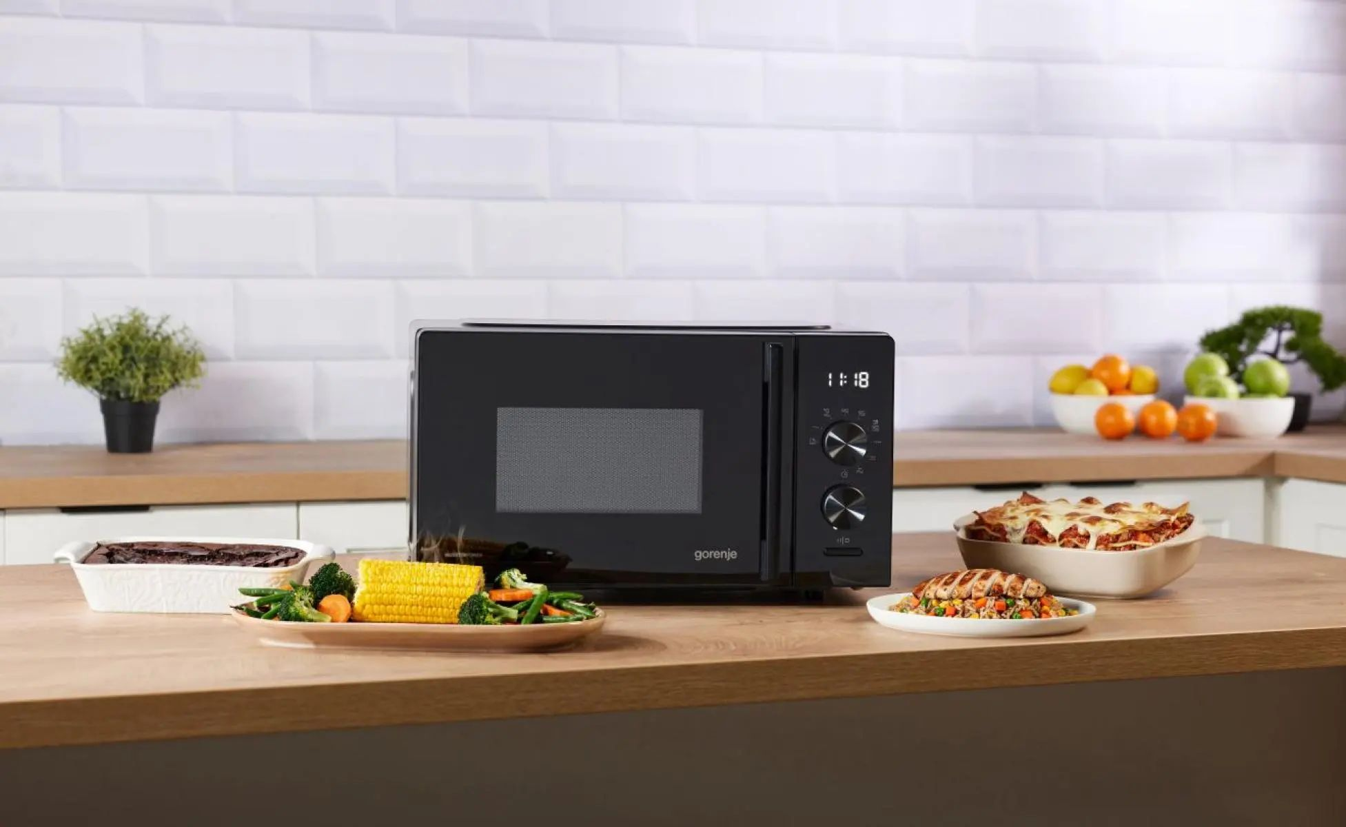 Мікрохвильова піч Gorenje MO20AE2B5 фото2