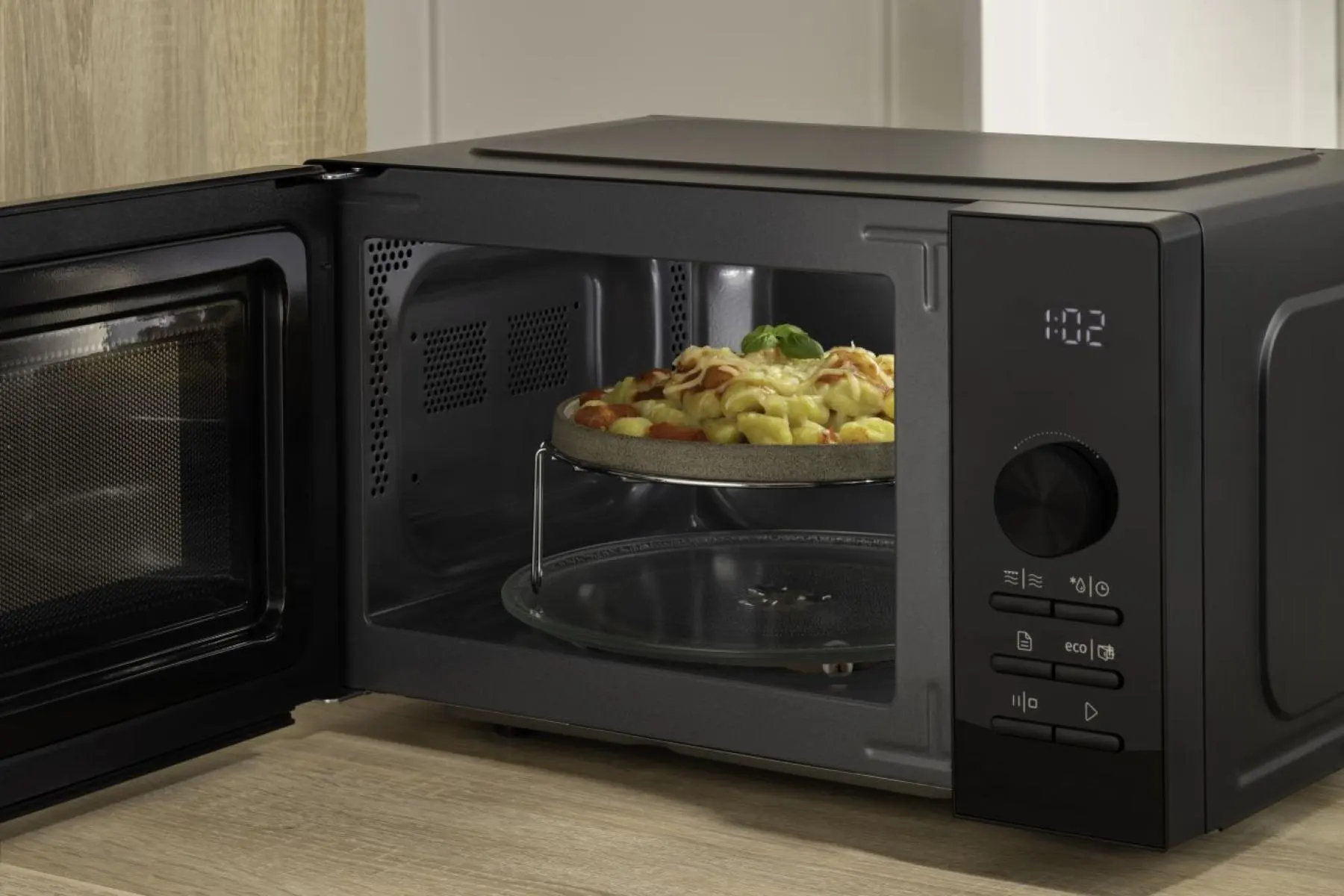 Мікрохвильова піч Gorenje MO20A4B5 фото