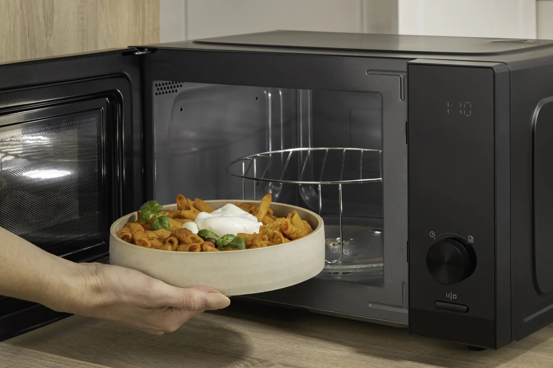 Мікрохвильова піч Gorenje MO23S4B5 фото