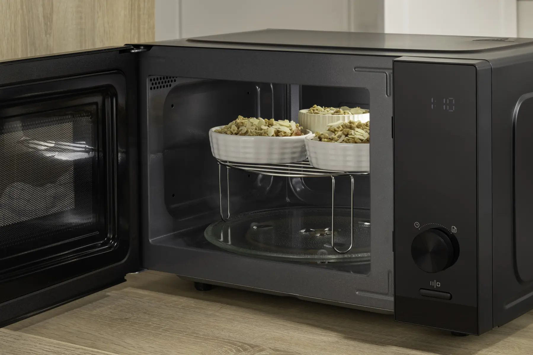 Мікрохвильова піч Gorenje MO23S4B5 фото