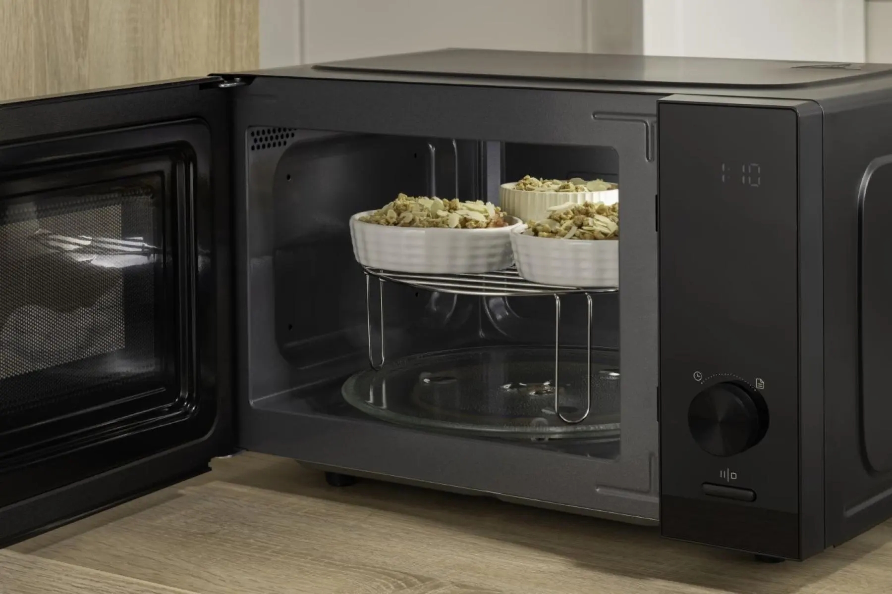 Мікрохвильова піч Gorenje MO23S4B5 фото