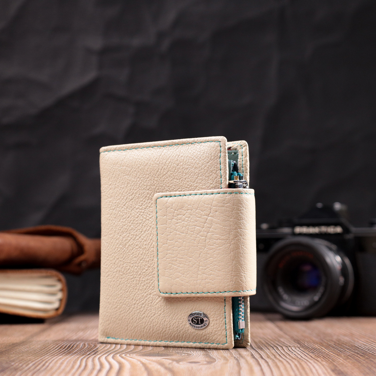 Кошелек женский кожаный St Leather 19502 белый фото9