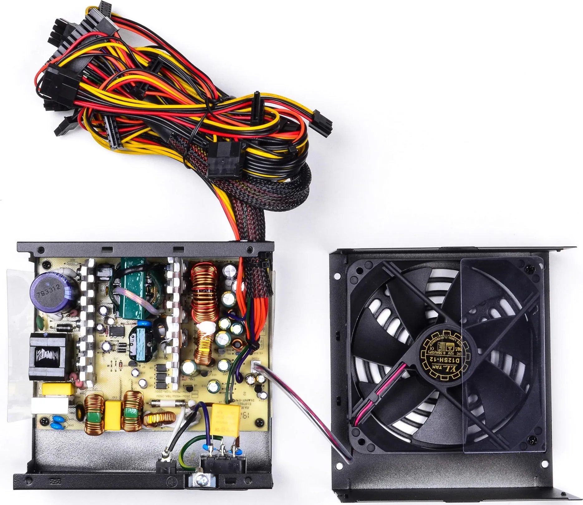 Блок живлення QUBE 700W 80+ Bronze (QBC-GPM-700W-80B) фото