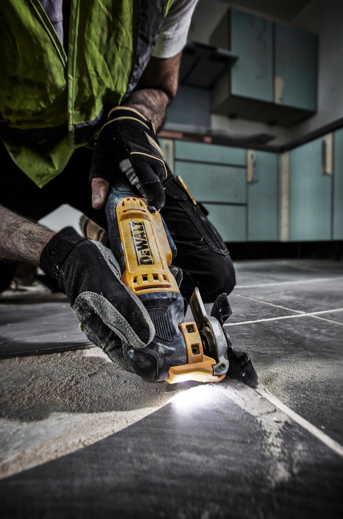 Реноватор DeWalt DWE315 фото 