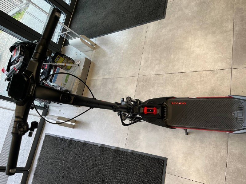 Электросамокат Segway-Ninebot ZT3 PRO E (AA.05.18.01.0001) фото4