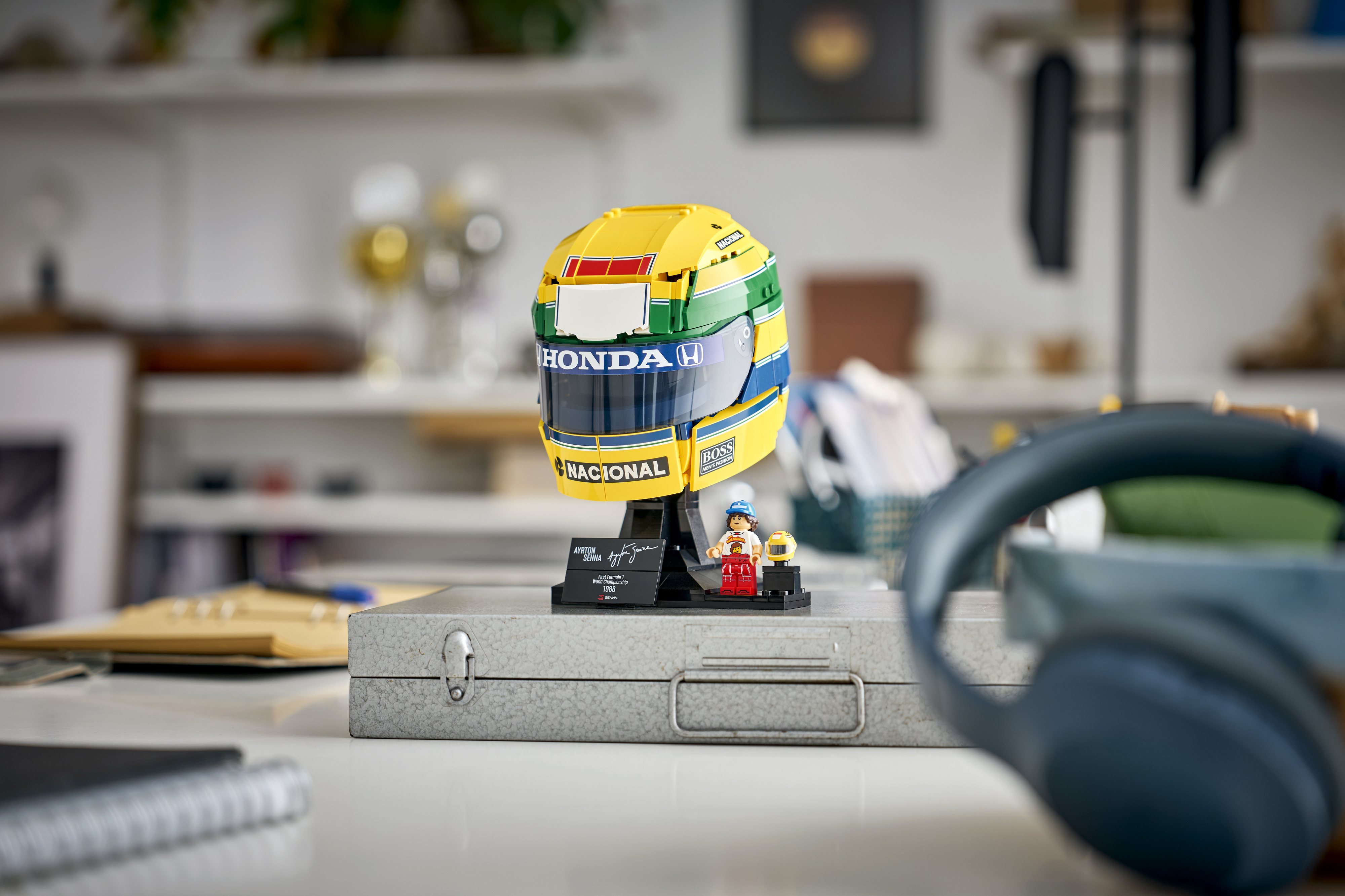 LEGO 43024 Editions Formula 1 Шлем Айртона Сенны фото