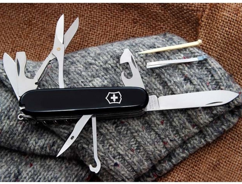 Нож Victorinox Huntsman 91мм, 15функ, черный (Vx13713.3) фото