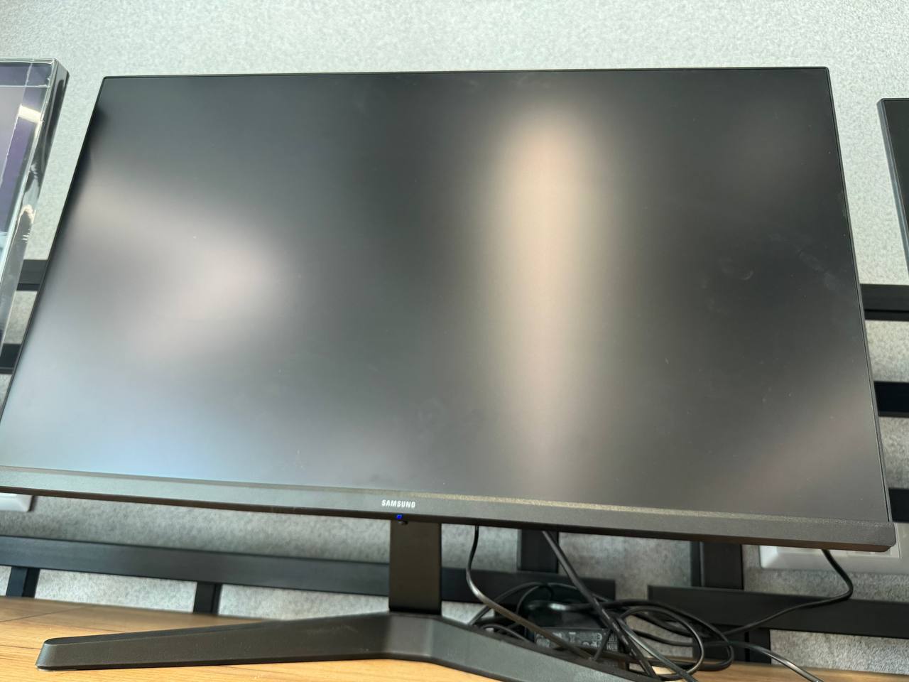 Монитор 27" SAMSUNG Odyssey G5 (LS27FG532EIXUA) фото2