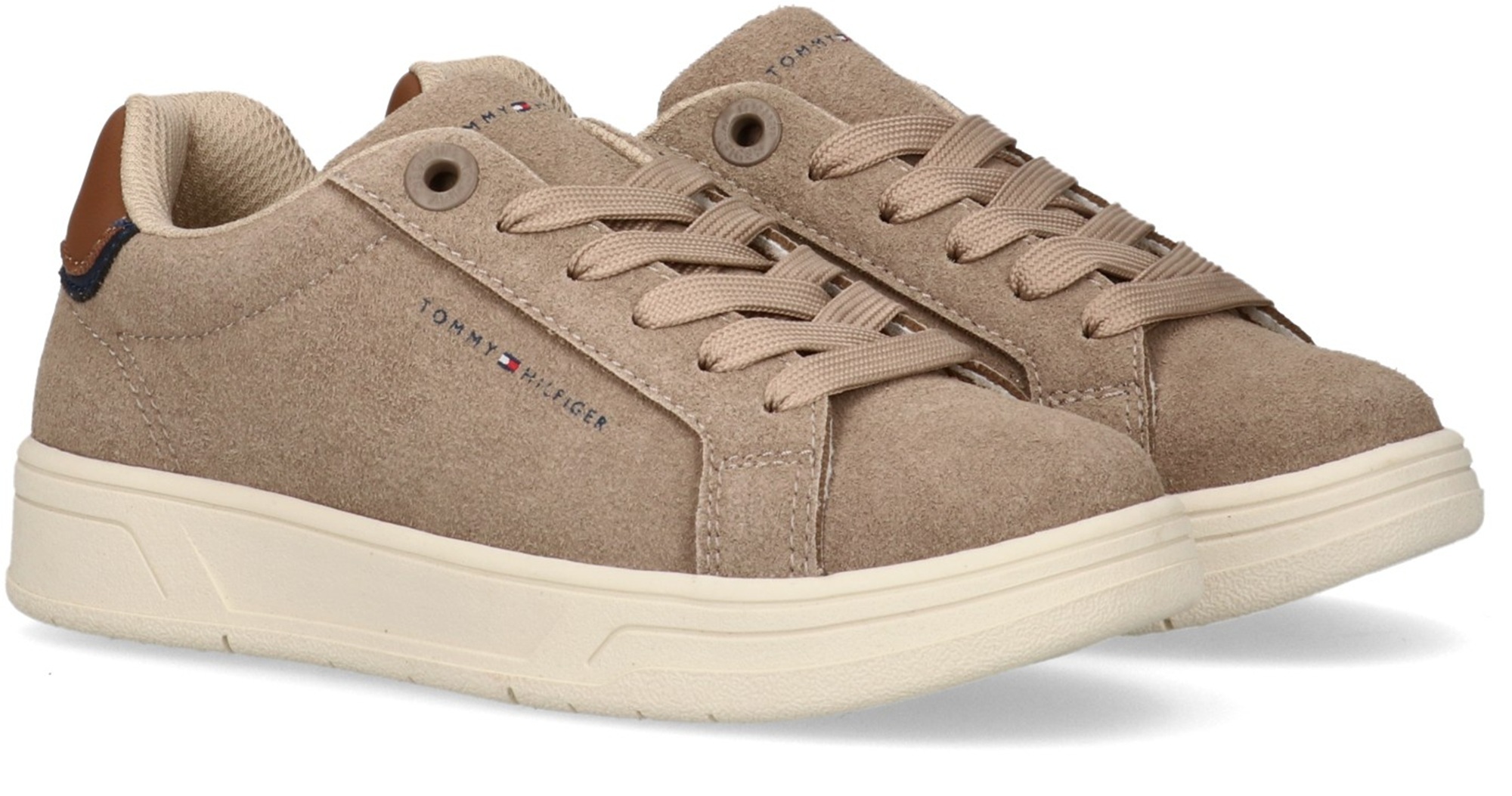 Кеди Tommy Hilfiger Low Cut Lace-Up Sneaker T3X9-35244-0318J046 38 бежеві фото2
