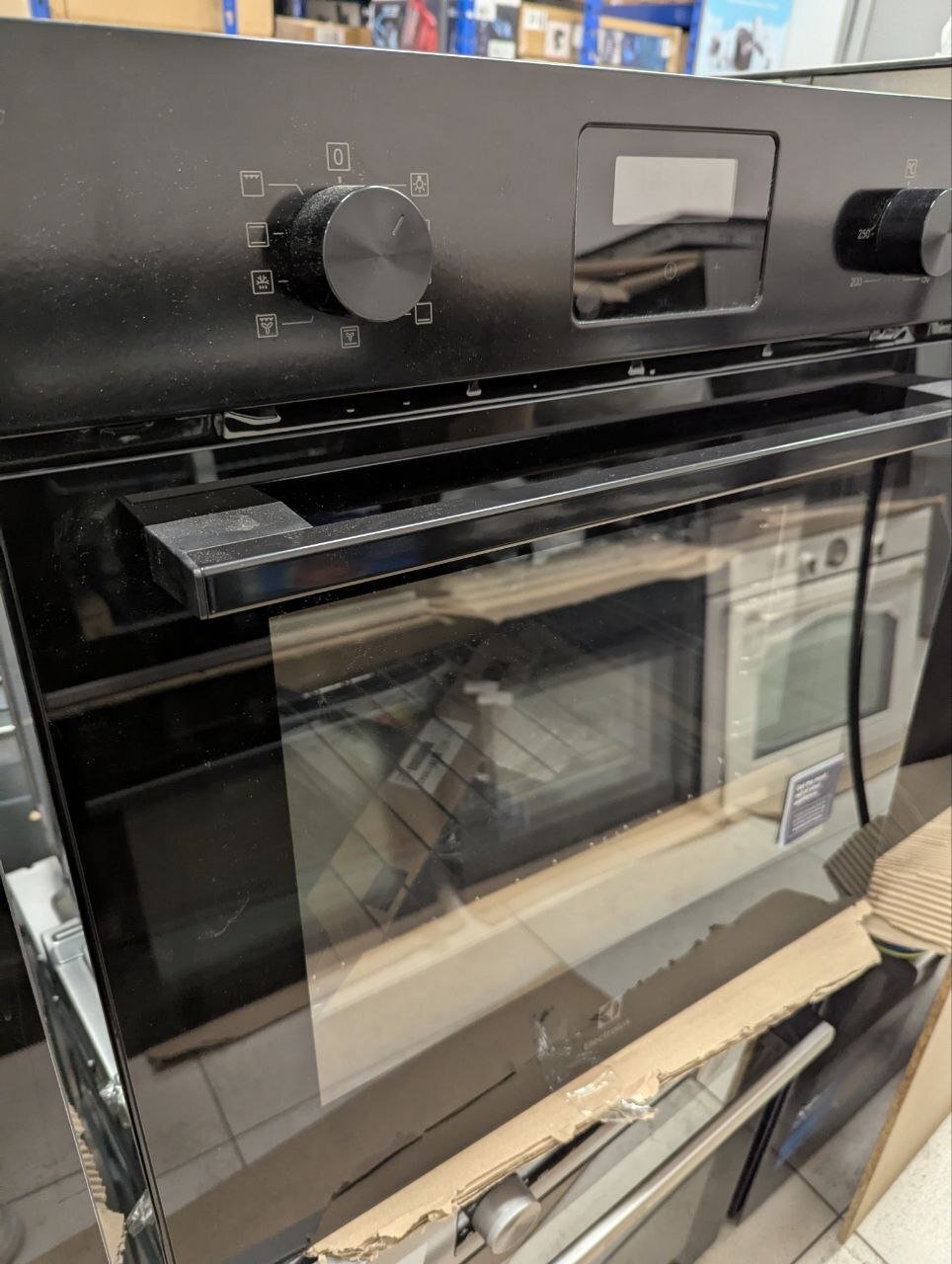 Духова шафа Electrolux LOF3H10BK фото2