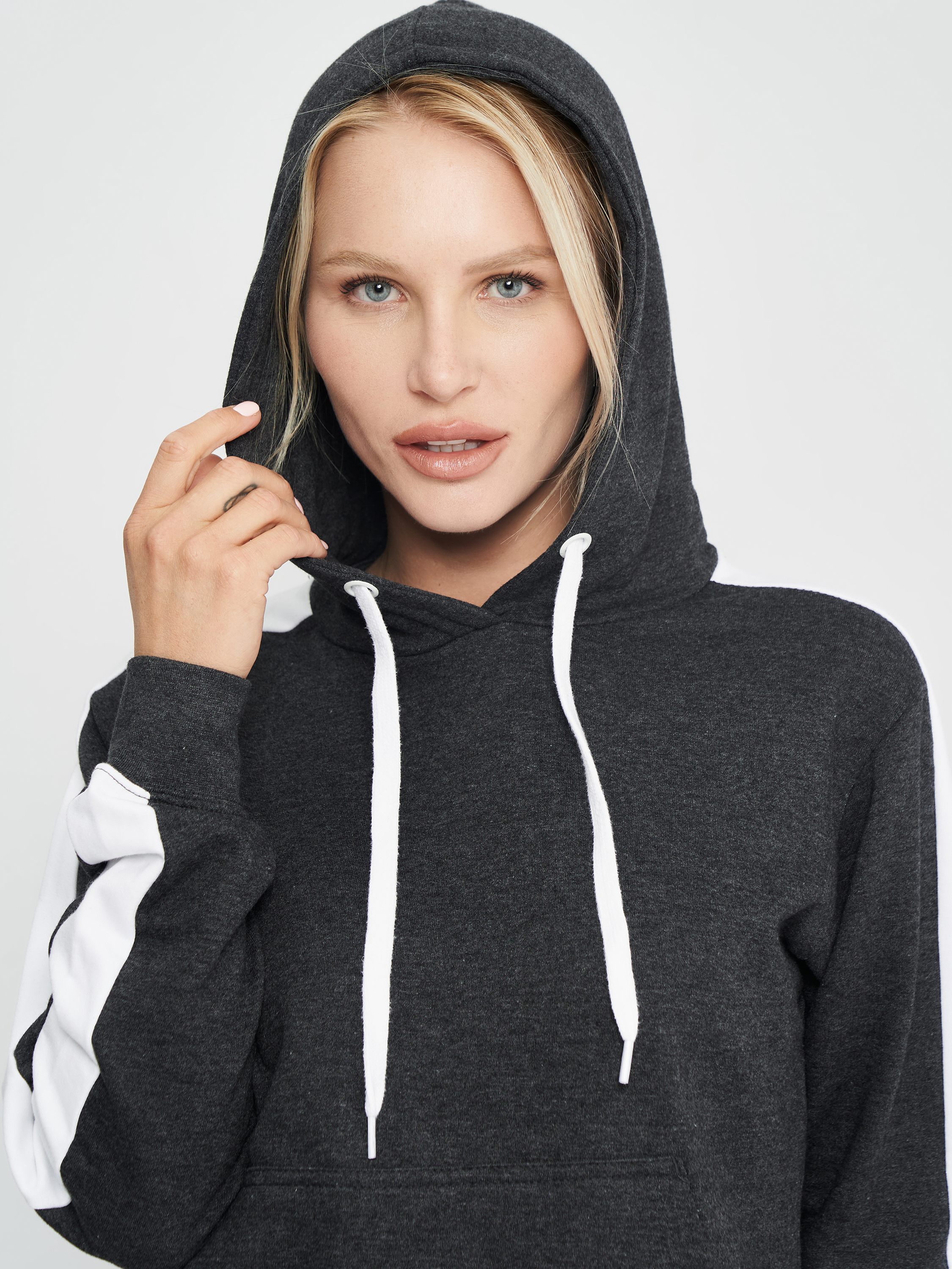 Худи женское JOMA Urban Street Hoodie 901541.150 S серое фото4