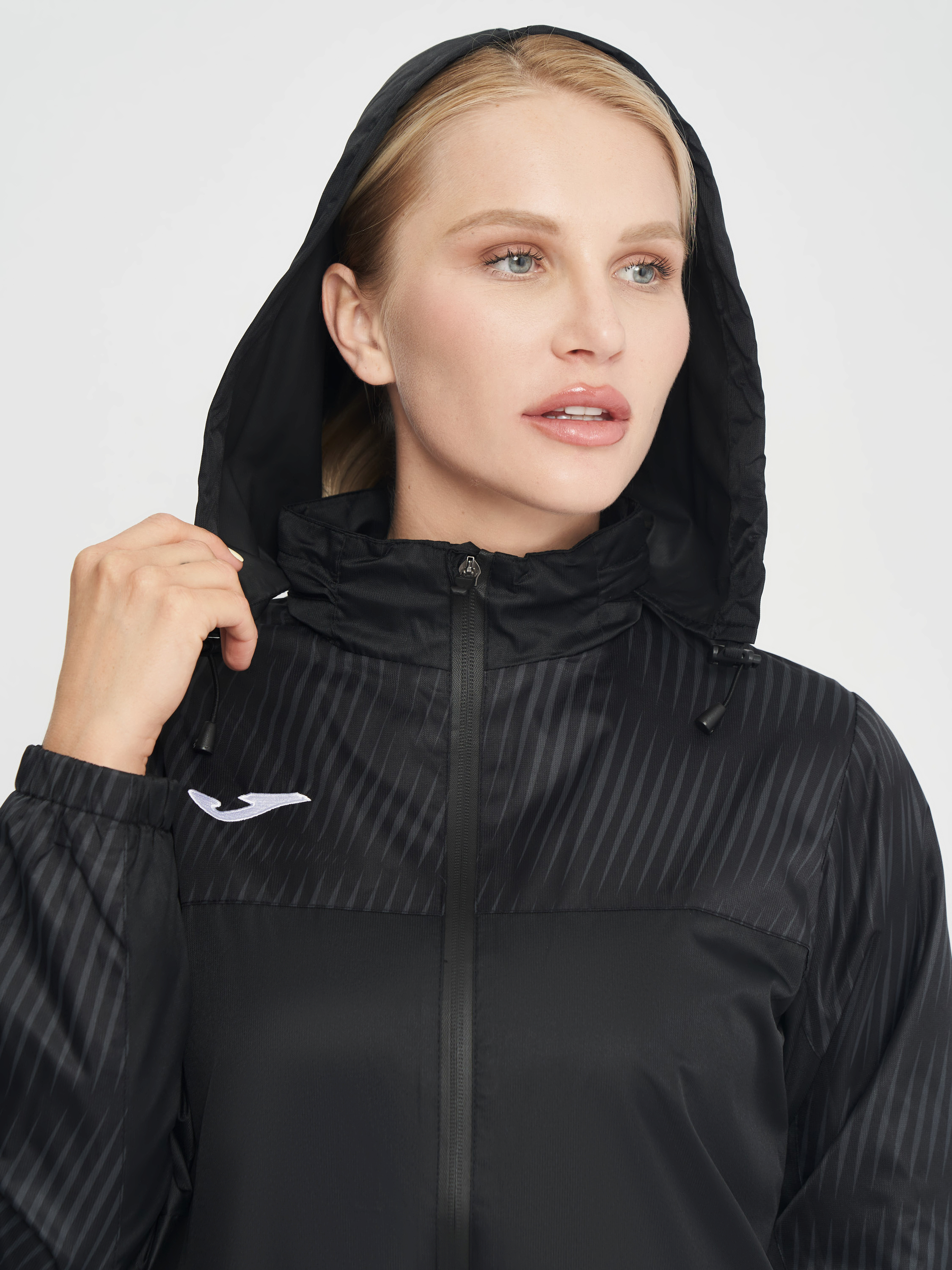 Вітровка жіноча JOMA Montreal Raincoat 901708.100 M чорна фото4