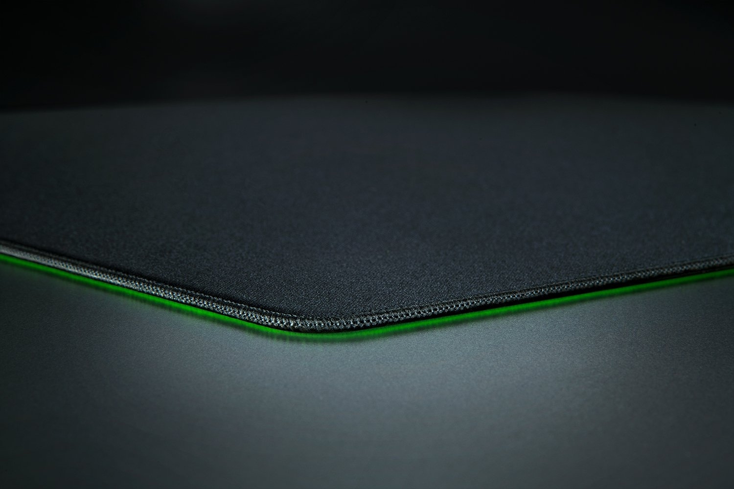Игровая поверхность Razer Gigantus V2 Pro Max Control L (RZ02-05490100-R3M1) фото8