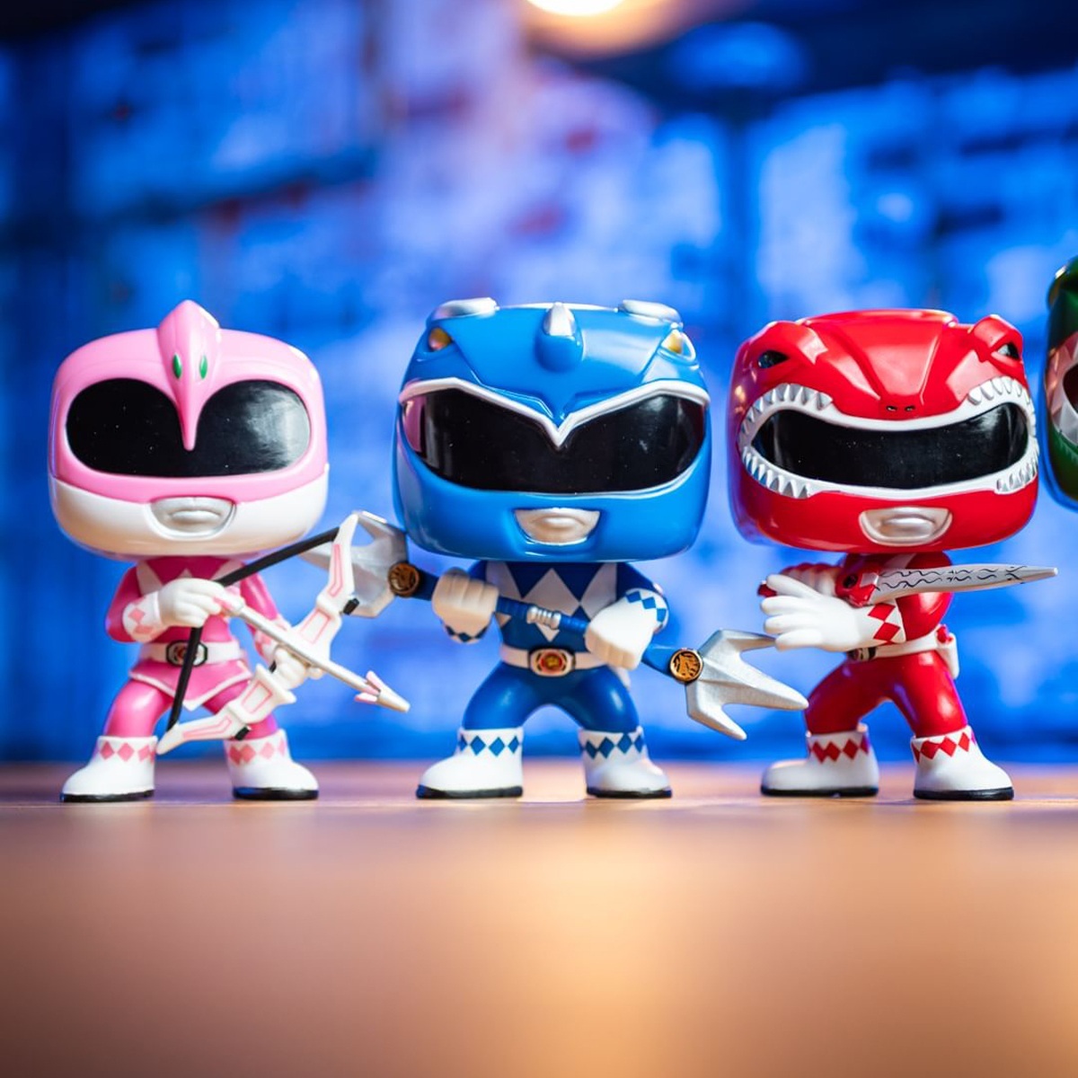 Игровая фигурка Funko Pop! серии Могучие Рейнджеры - Розовый Рейнджер (72156) фото3