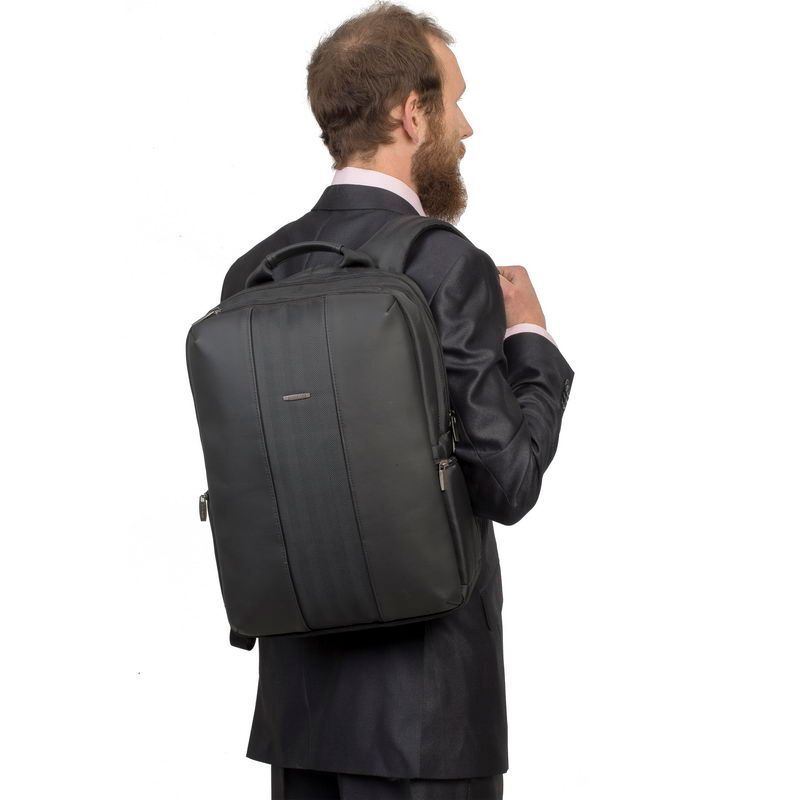 Рюкзак для ноутбука 15.6" RIVACASE 8165 (Black) фото