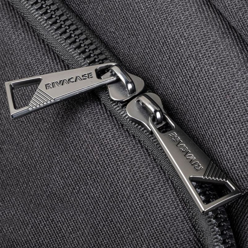 Рюкзак для ноутбука 17.3" RIVACASE, ECO "Clark", черный фото