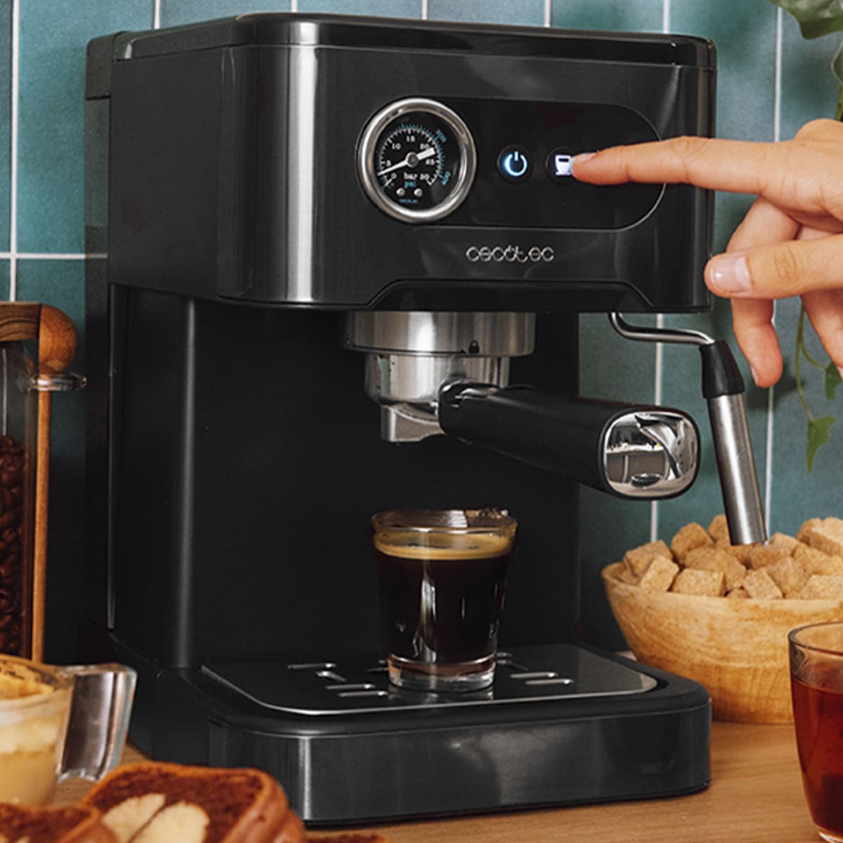 Кофеварка эспрессо Cecotec Power Espresso 20 Pro (CCTC-00271) фото2