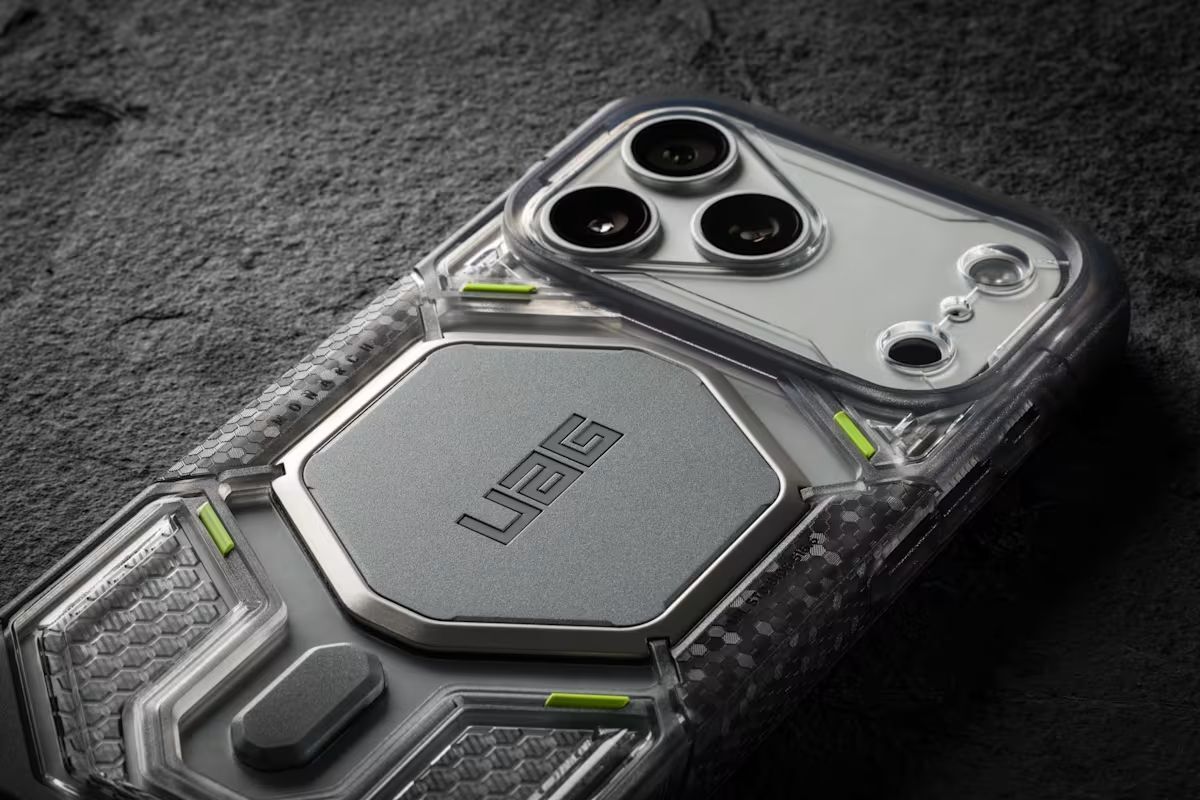 Чехол UAG для iPhone 18 Pro Monarch Pro Magsafe VEIL Ice (114569114381) фото5