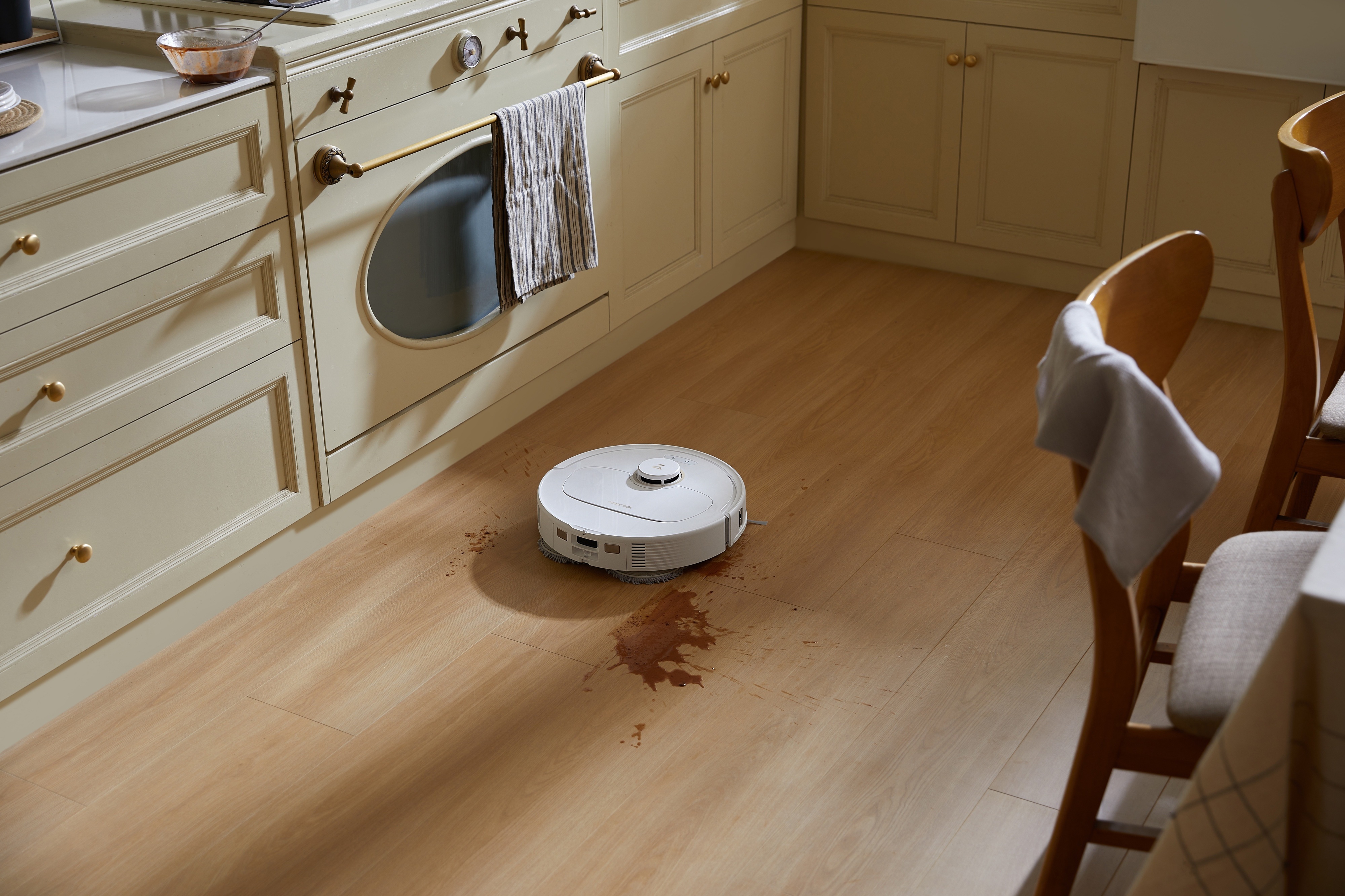 Робот-пилосос Roborock Qrevo 5AE White (1141772) фото