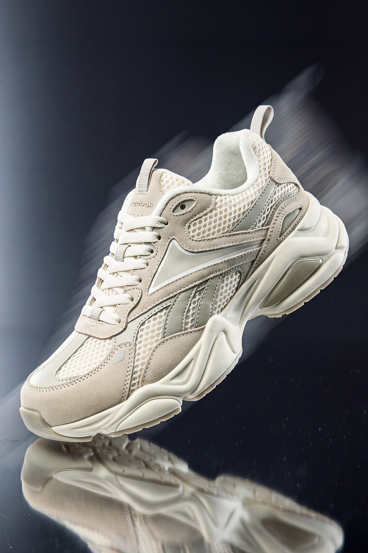 Кроссовки женские Reebok AR30246WCC 38 1/2 кремовые фото13