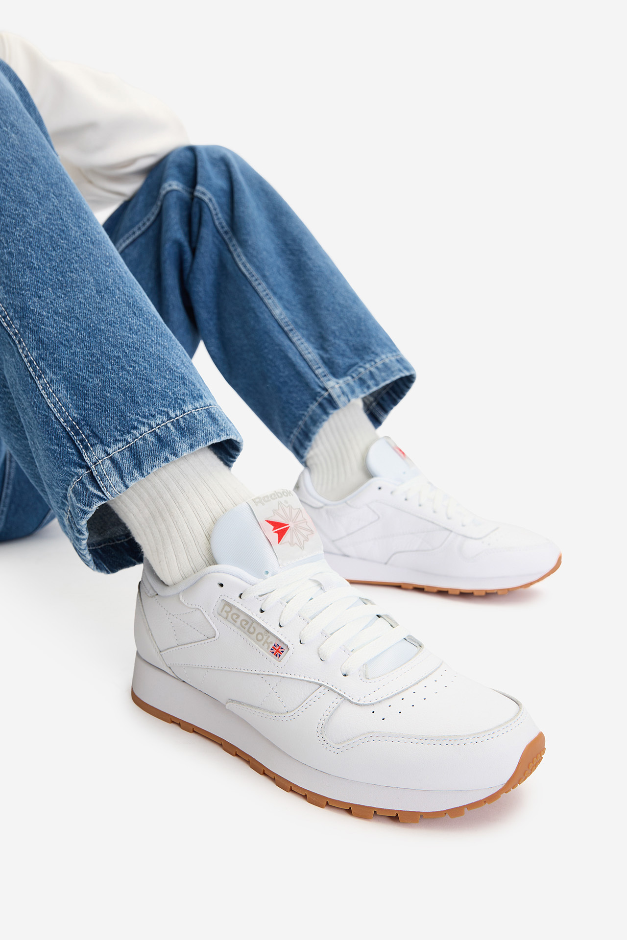 Кросівки чоловічі Reebok CLASSIC LEATHER 100008491 41 білі фото2