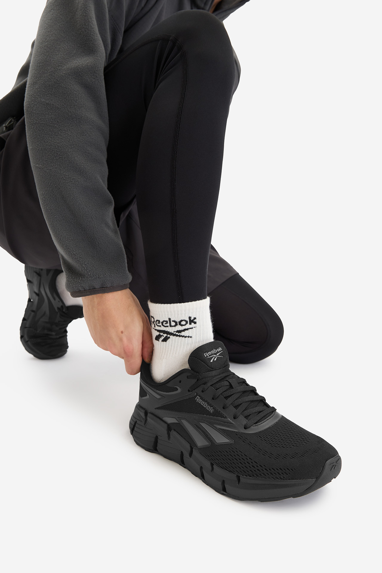 Кроссовки для бега мужские Reebok ZIG DYNAMICA 6 100225490 46 черные фото2