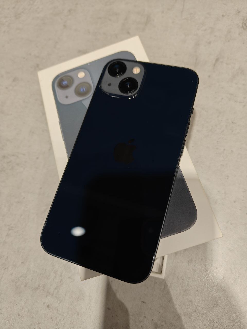 Смартфон Apple iPhone 13 128Gb Midnight (MLPF3HU/A) фото3