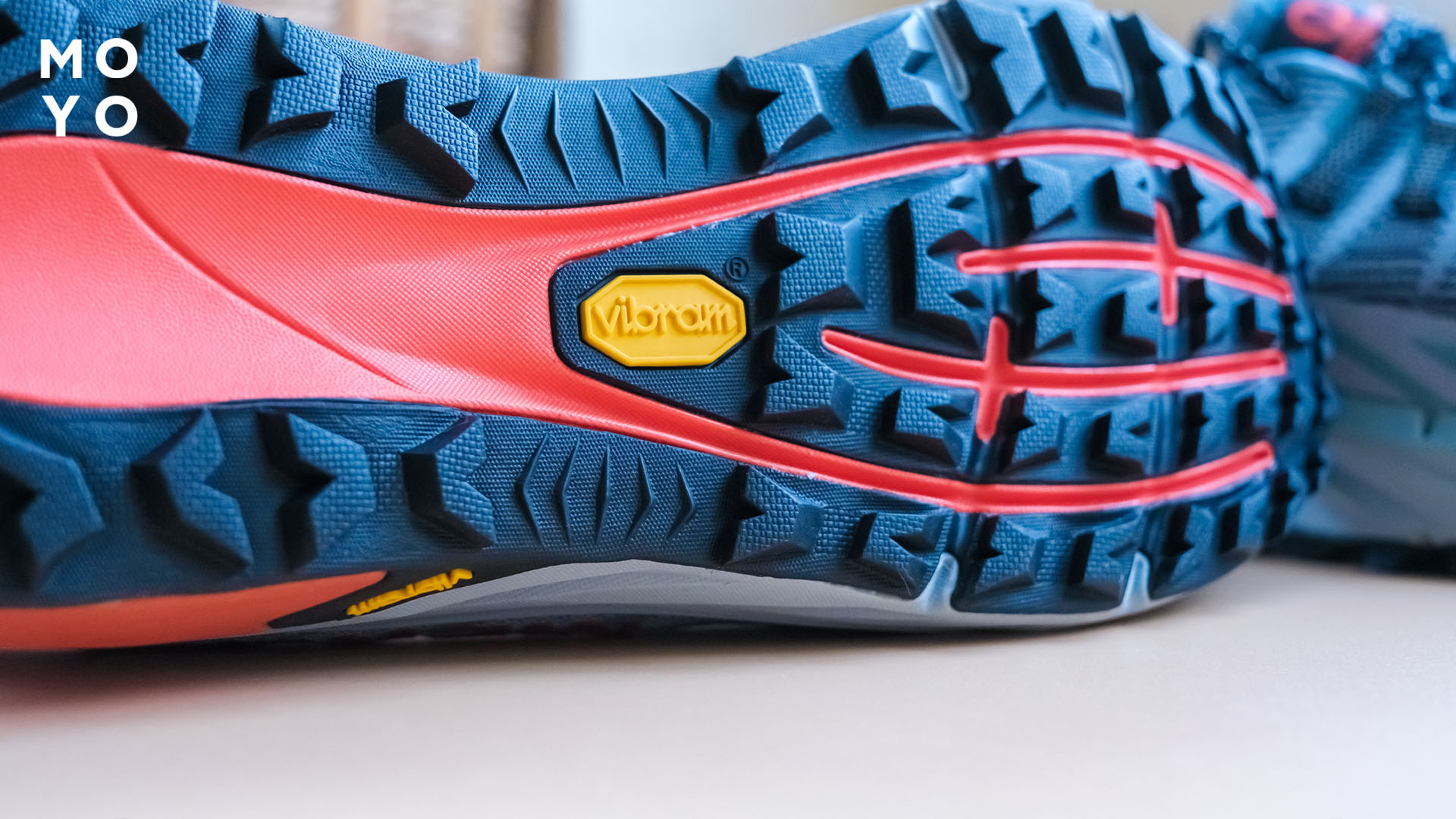 Подошва Vibram в кроссовках Merrell