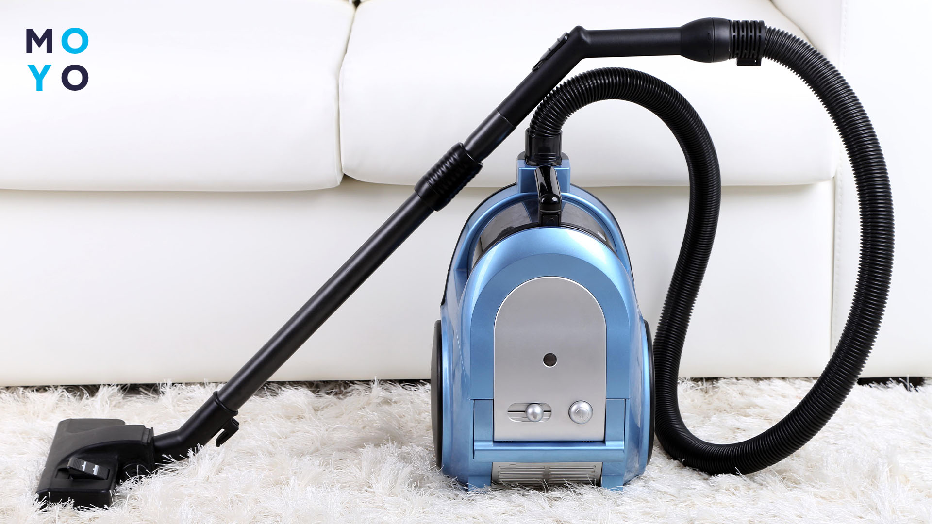 Моющий пылесос голубого цвета