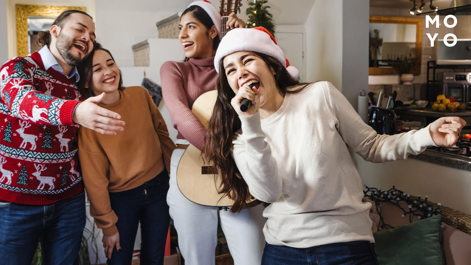 Новорічна вечірка у стилі караоке