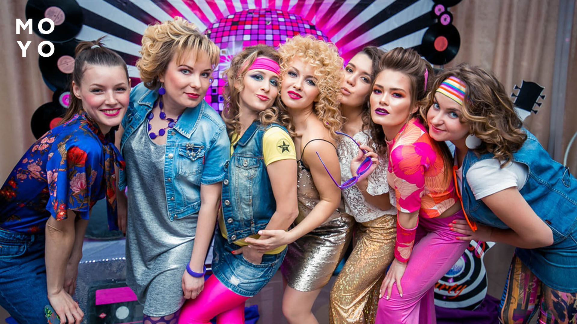 Тематична вечірка у стилі ретро