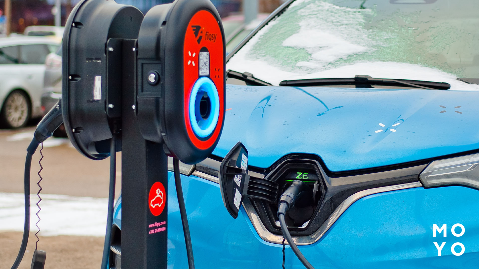 зарядить электрокар