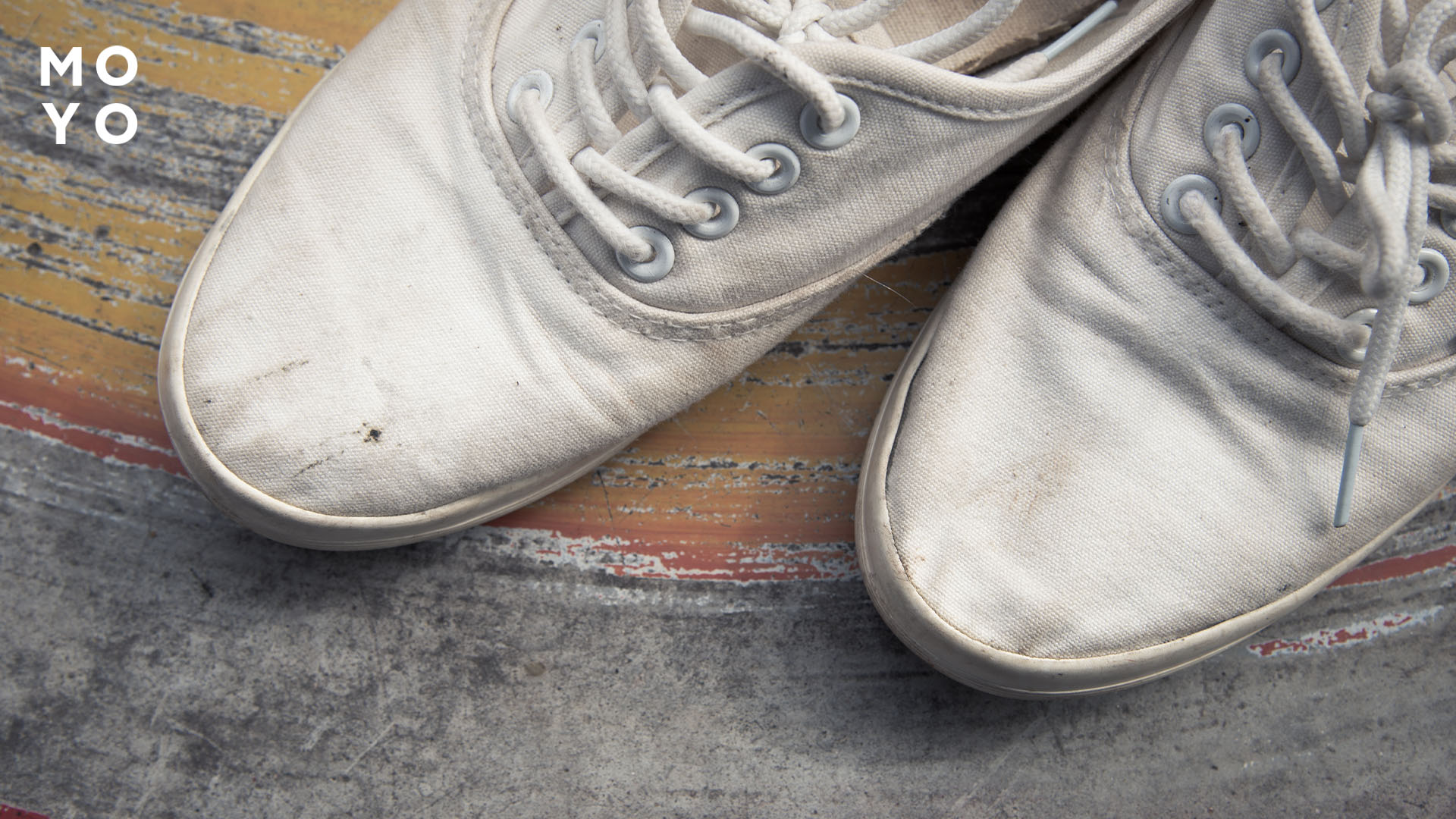 заломы на текстильных кроссовках