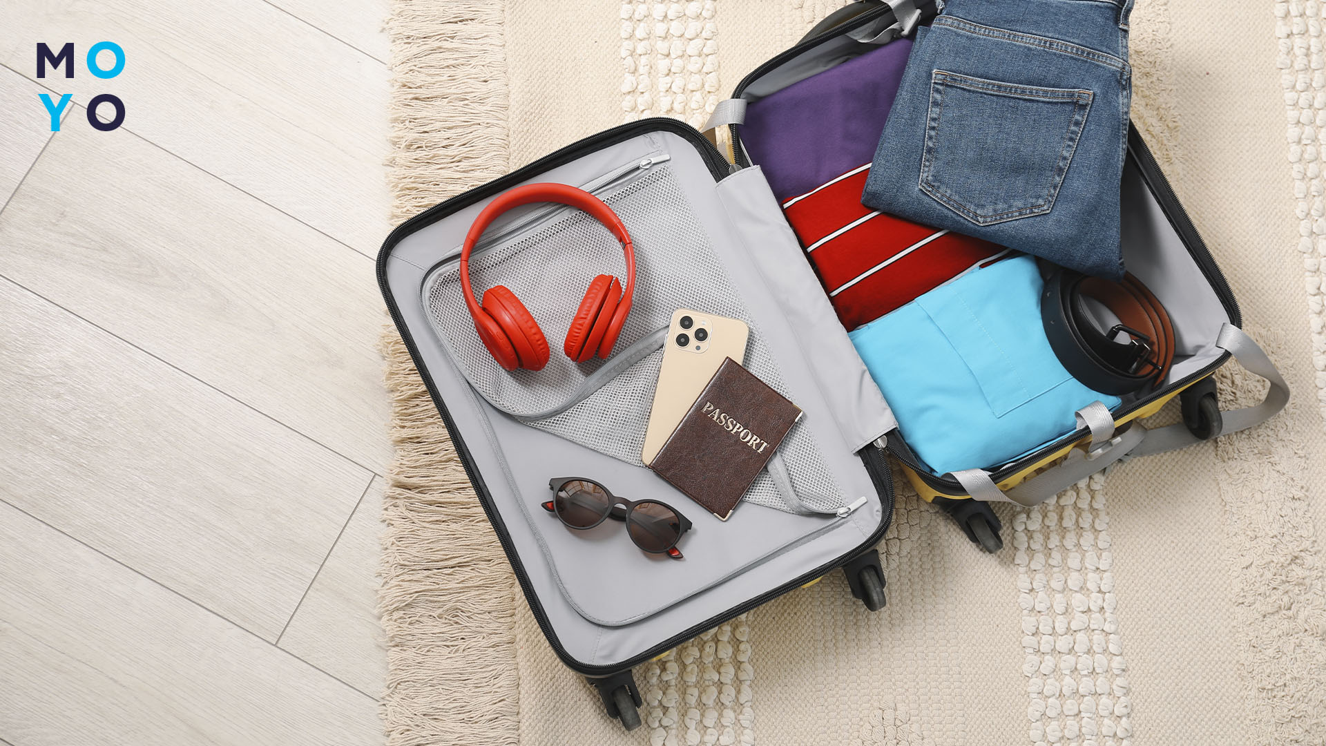 Складывание джинсов в чемодан