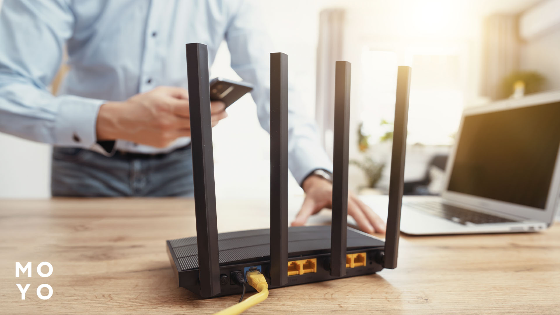 Підключення кабелю до роутера