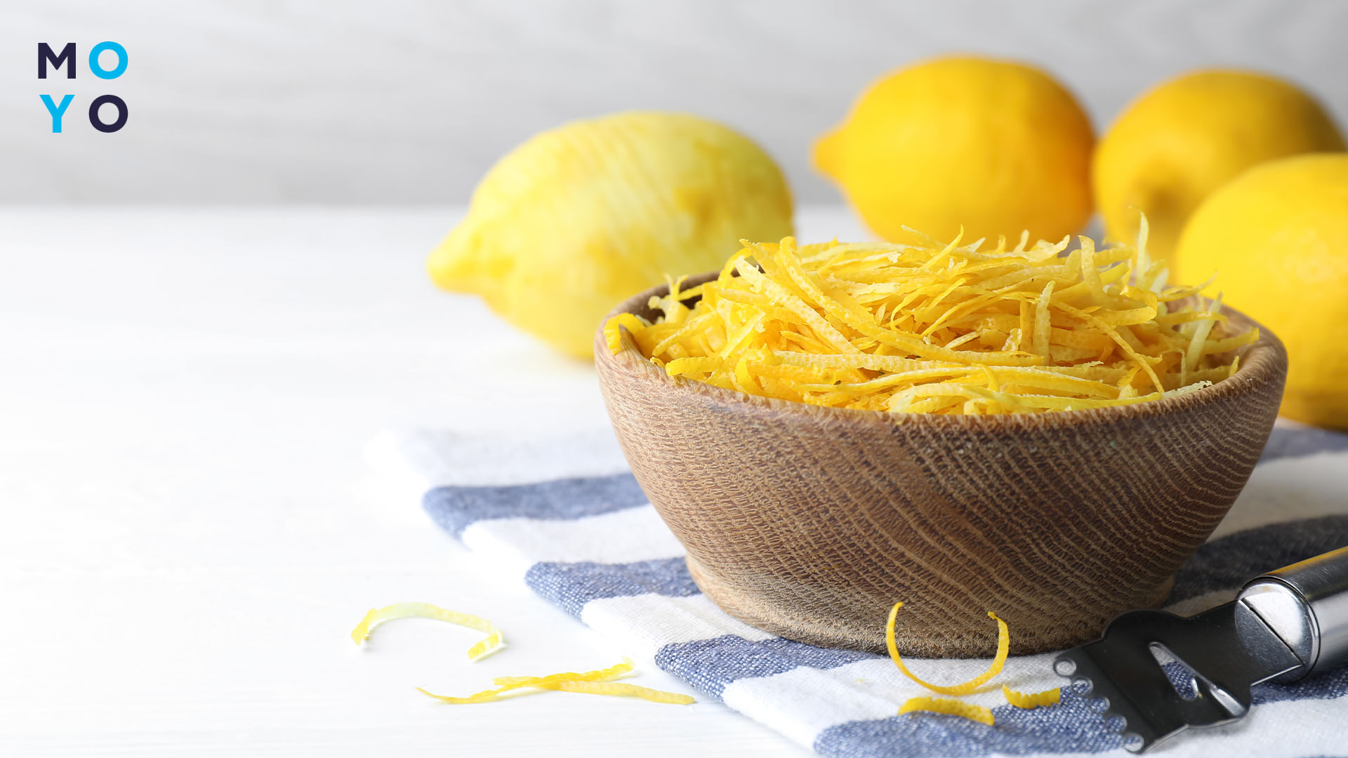 свеженатертая цедра лимона