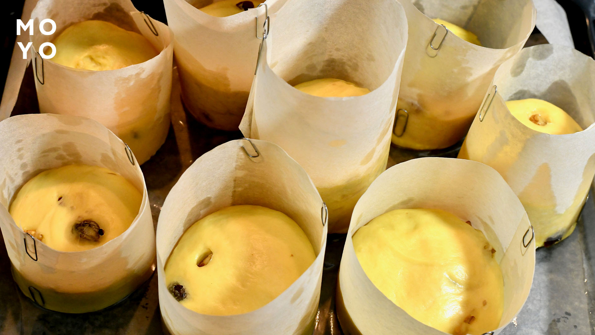 куличи в пергаментных формах