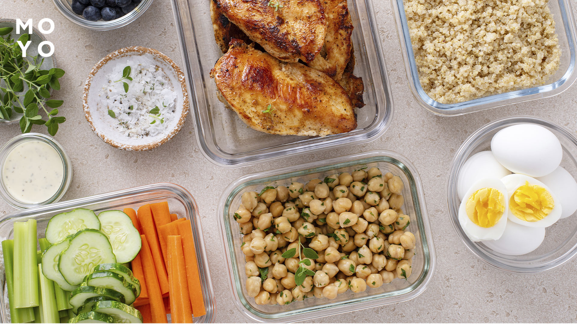 Как убрать запах еды из пищевого контейнера