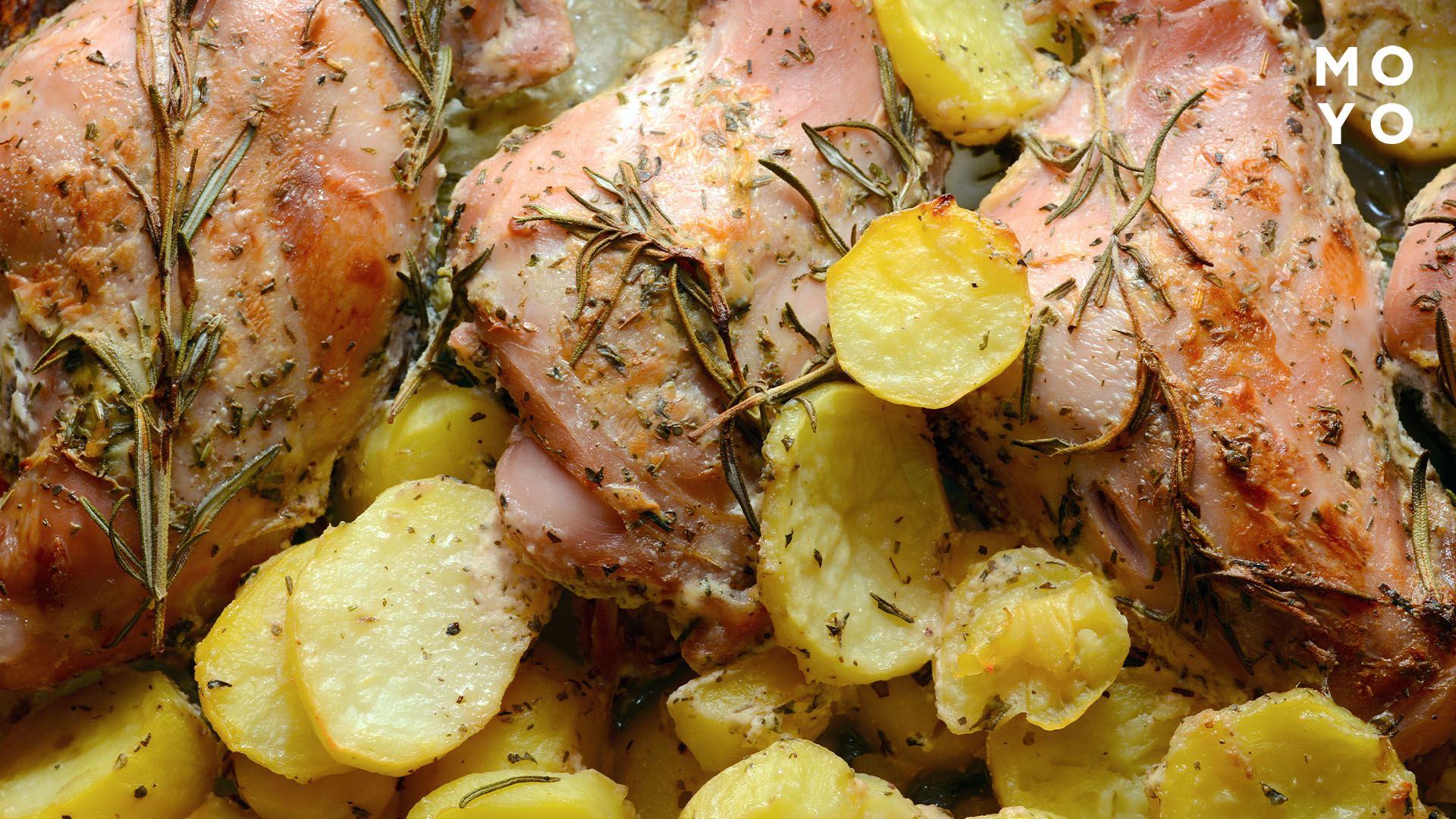 Кролик с картофелем