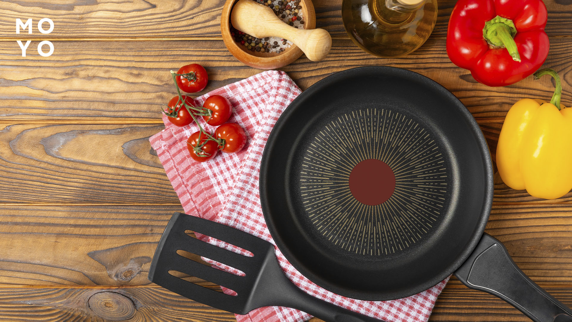 овочі та якісна сковорідка з хорошим покриттям