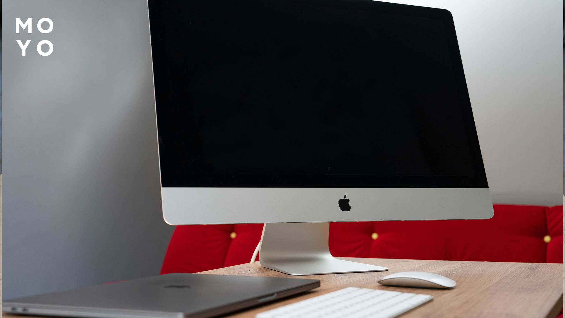 iMac Apple в інтер'єрі