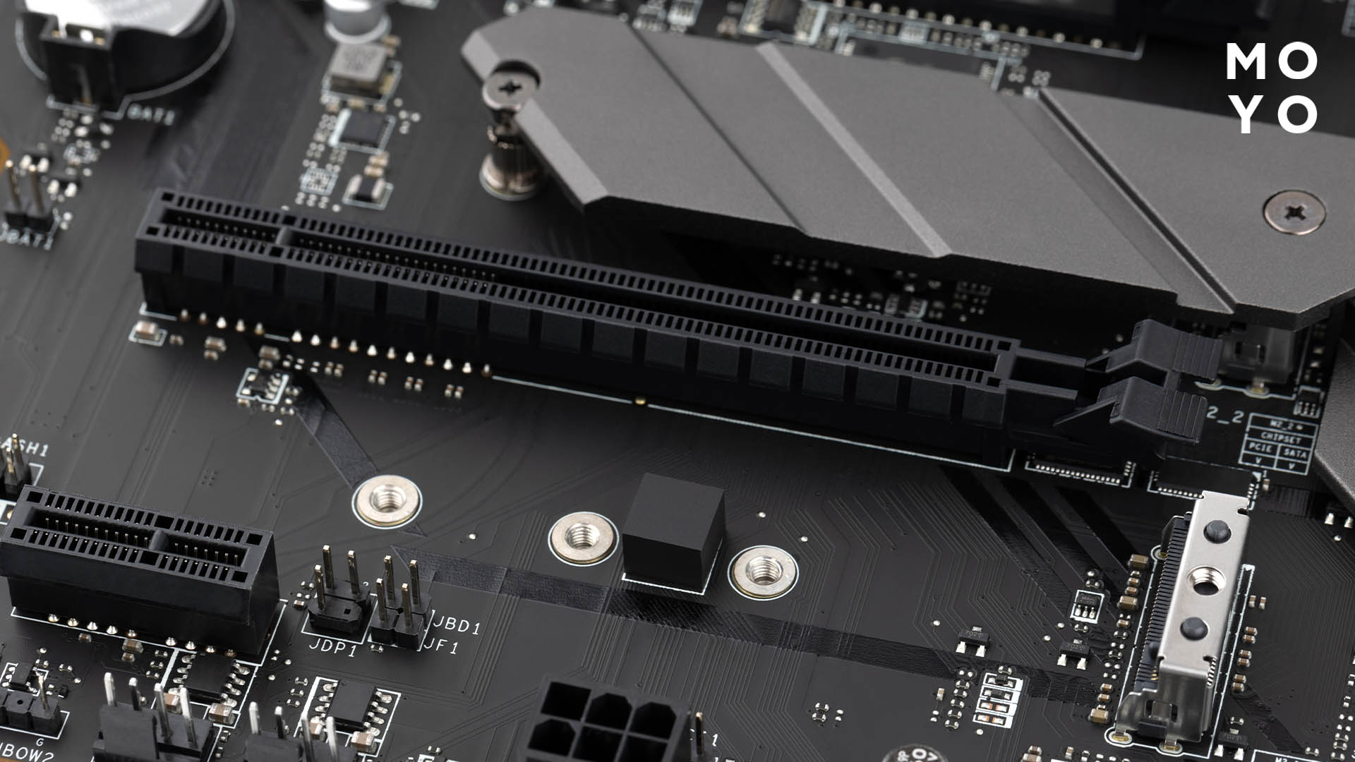 материнка у системнику