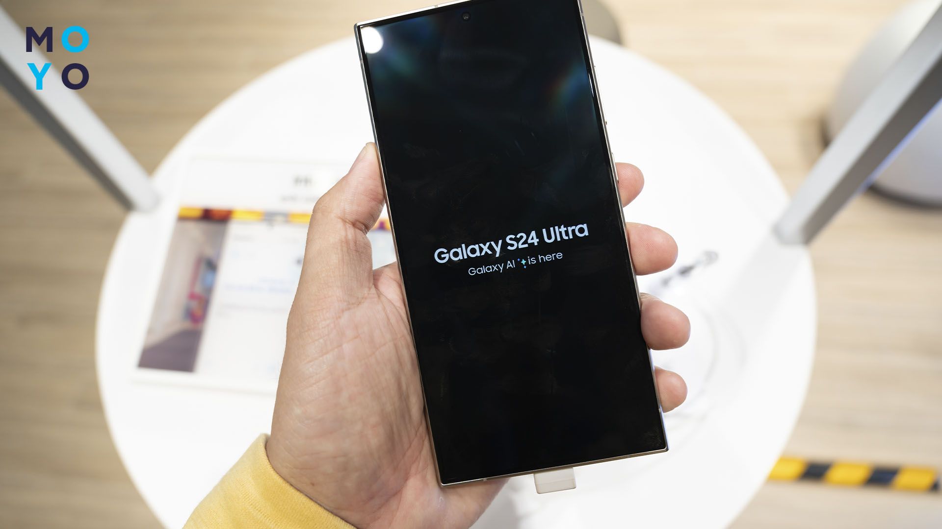 дисплей Galaxy S24 Ultra