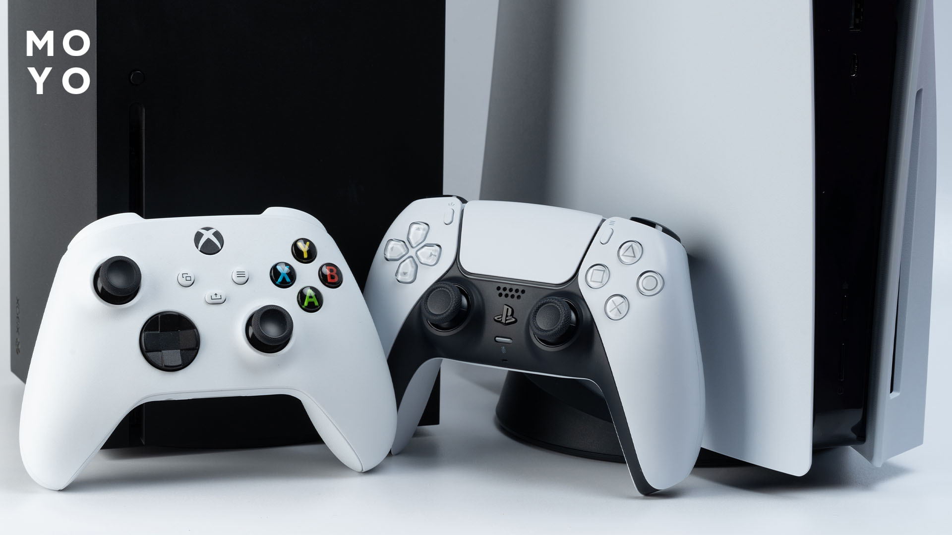 геймпад Xbox Series X и PS5