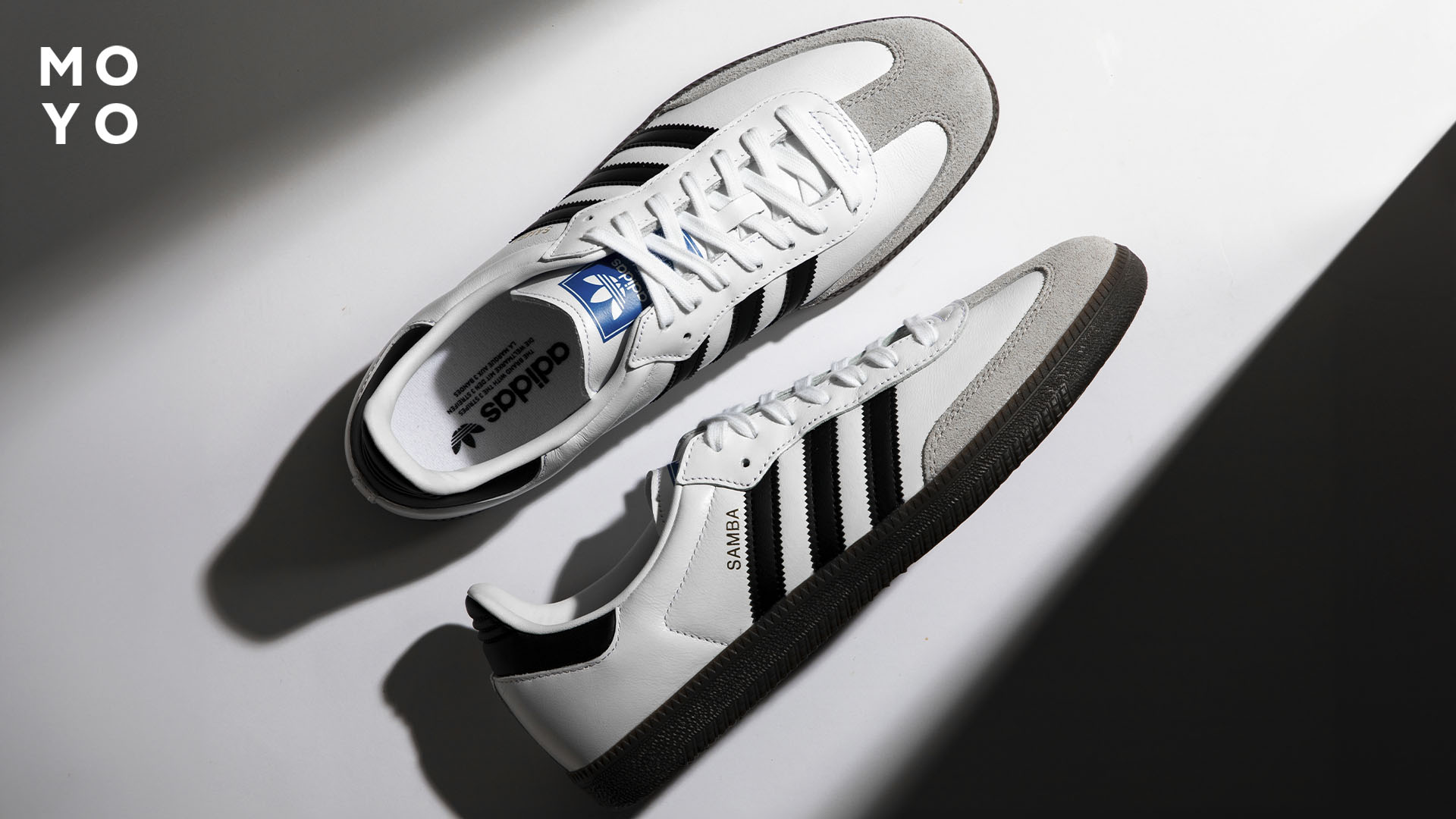 Пара кроссовок Адидас Самба в черно-сером цвете